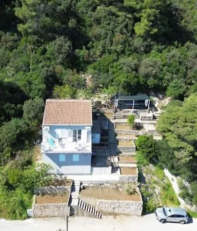 House - Two Bedroom Appartamento